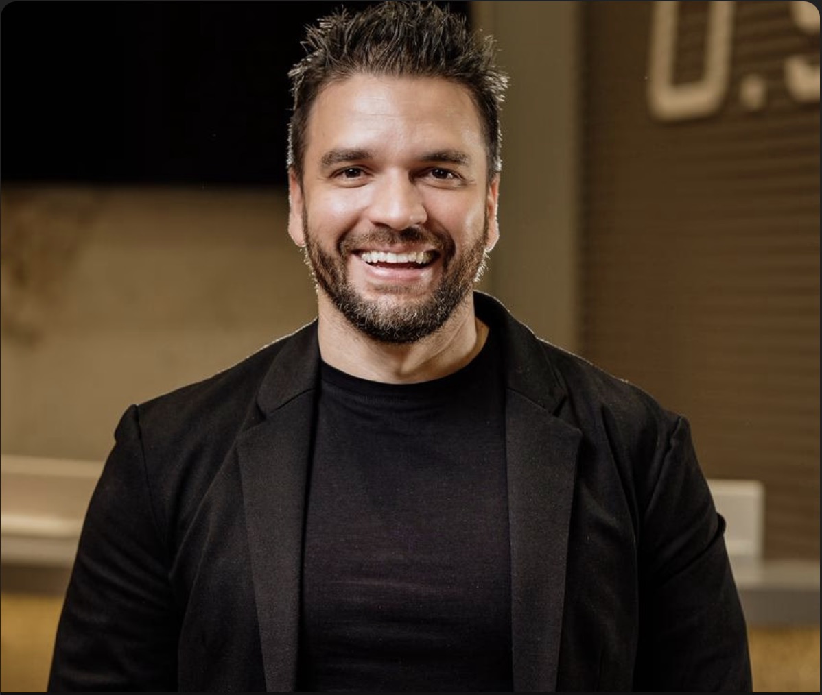 Dr. Gustavo Pimpão